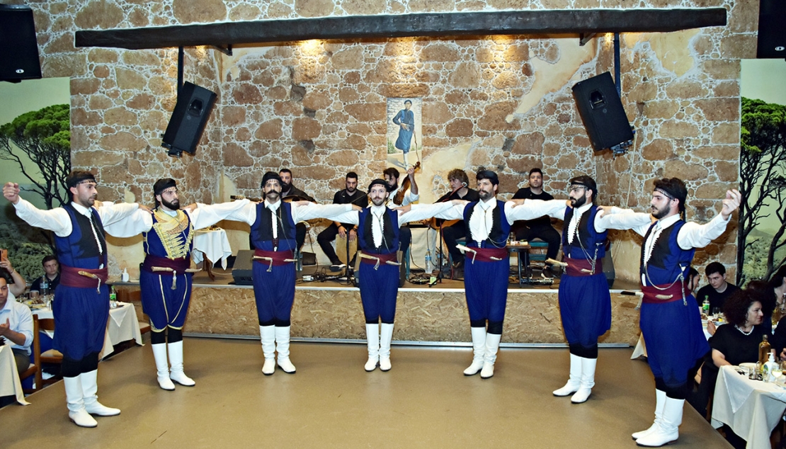 Χορός Ιουνίου 2023 στο Κρητικό κέντρο "Ομαλός" 